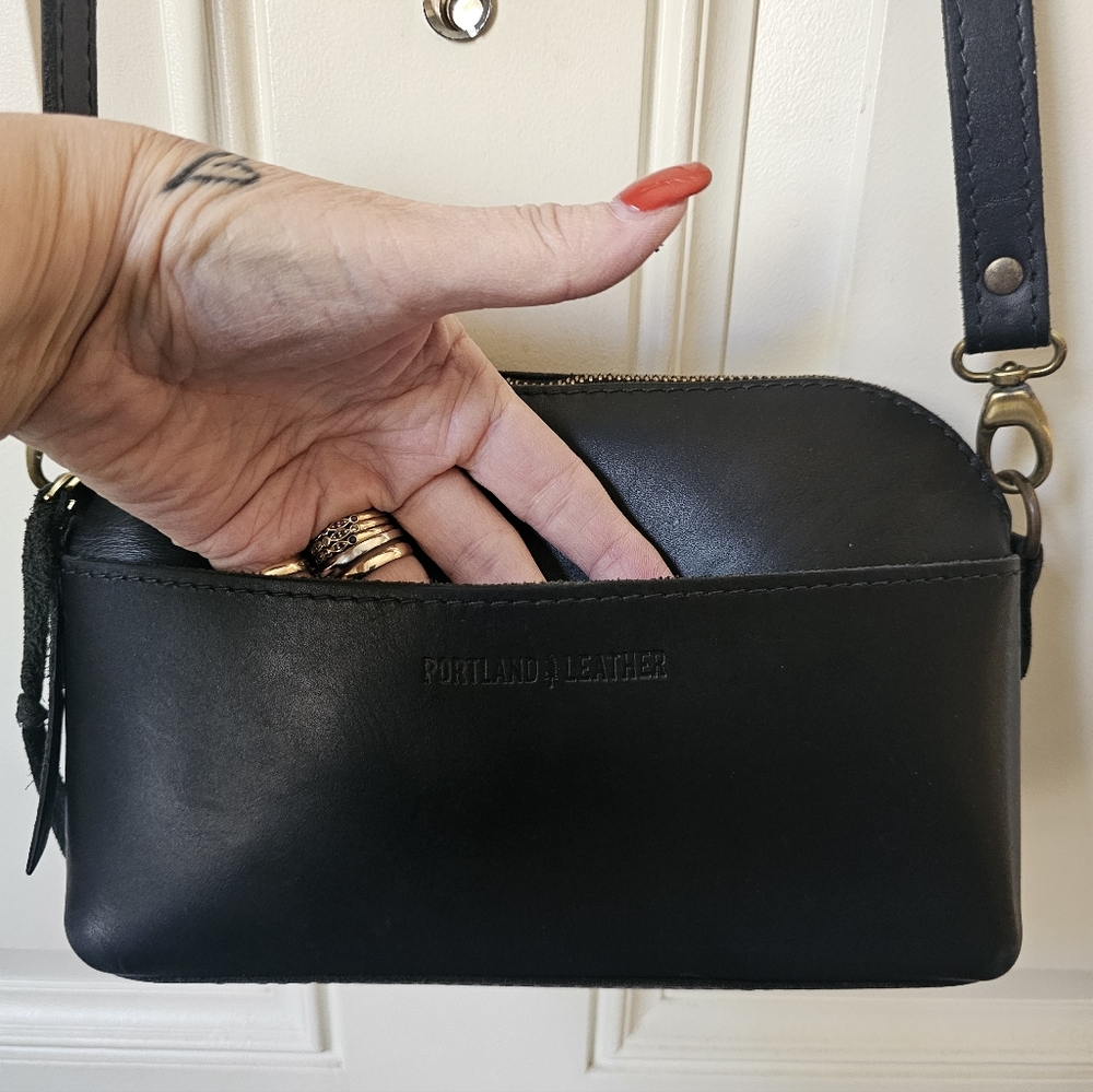 Portland Leather Large Camera BAG, Shoulder/Crossbody🍁🍂 - Picture 5 of 12